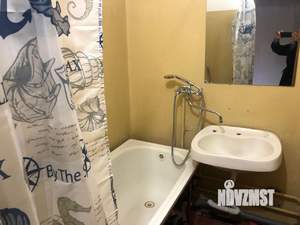 2-к квартира, вторичка, 64м2, 8/10 этаж
