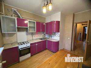 2-к квартира, вторичка, 58м2, 1/9 этаж