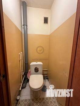 2-к квартира, вторичка, 63м2, 1/10 этаж