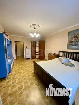 4-к квартира, вторичка, 130м2, 2/10 этаж