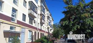 2-к квартира, вторичка, 44м2, 1/4 этаж