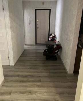 4-к квартира, вторичка, 80м2, 1/9 этаж