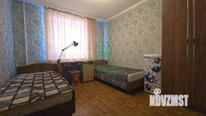 2-к квартира, вторичка, 52м2, 1/9 этаж