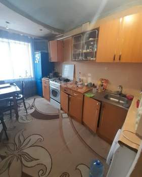 3-к квартира, вторичка, 63м2, 9/9 этаж