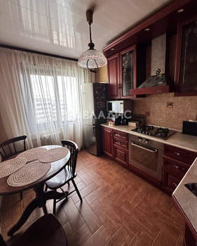 3-к квартира, вторичка, 73м2, 9/9 этаж