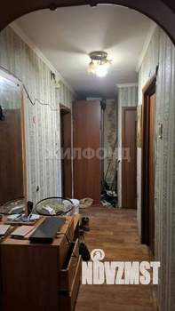 4-к квартира, вторичка, 61м2, 3/5 этаж