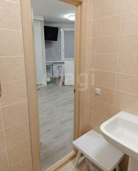 1-к квартира, вторичка, 42м2, 2/13 этаж