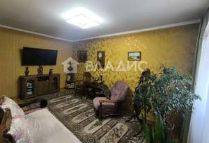 3-к квартира, вторичка, 61м2, 1/9 этаж