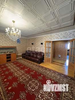 4-к квартира, вторичка, 150м2, 3/10 этаж
