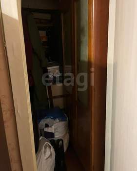 2-к квартира, вторичка, 41м2, 1/4 этаж