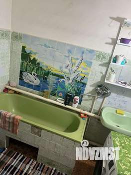 4-к квартира, вторичка, 60м2, 1/1 этаж