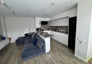 4-к квартира, вторичка, 128м2, 2/5 этаж