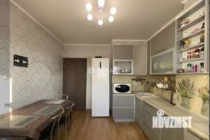 2-к квартира, вторичка, 63м2, 13/16 этаж