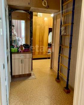 3-к квартира, вторичка, 61м2, 2/9 этаж