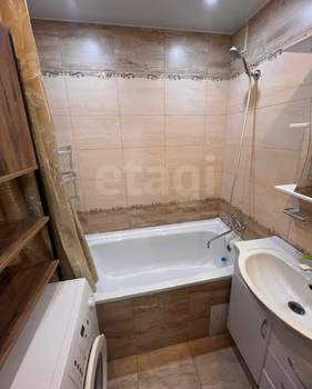 3-к квартира, вторичка, 57м2, 5/5 этаж