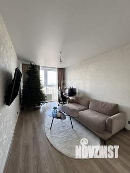 2-к квартира, вторичка, 61м2, 11/18 этаж