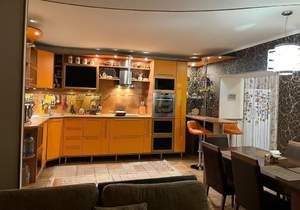 3-к квартира, вторичка, 110м2, 10/14 этаж