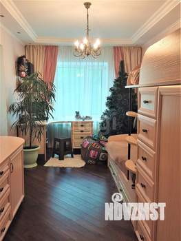 3-к квартира, вторичка, 106м2, 2/4 этаж