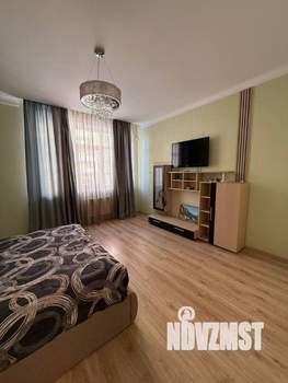 3-к квартира, вторичка, 109м2, 2/19 этаж