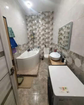 2-к квартира, вторичка, 57м2, 8/15 этаж