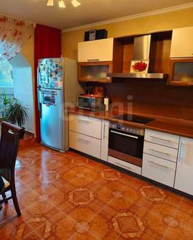 3-к квартира, вторичка, 92м2, 4/17 этаж