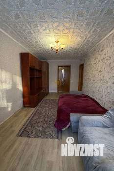 2-к квартира, вторичка, 42м2, 1/4 этаж