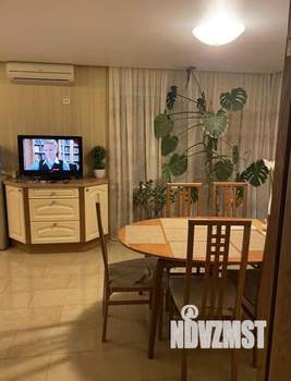 4-к квартира, вторичка, 119м2, 2/5 этаж