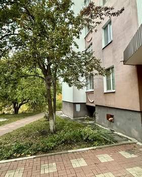 3-к квартира, вторичка, 63м2, 1/9 этаж