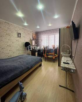 4-к квартира, вторичка, 77м2, 1/9 этаж