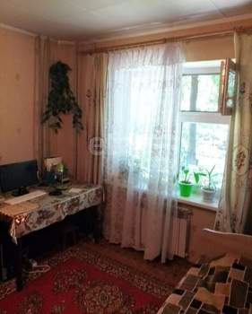 4-к квартира, вторичка, 76м2, 1/9 этаж