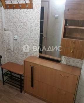 3-к квартира, вторичка, 58м2, 2/5 этаж