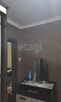 4-к квартира, вторичка, 61м2, 3/5 этаж