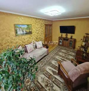 3-к квартира, вторичка, 61м2, 1/9 этаж