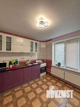 2-к квартира, вторичка, 60м2, 1/10 этаж