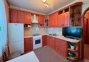 3-к квартира, вторичка, 71м2, 8/10 этаж