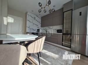 2-к квартира, вторичка, 64м2, 6/18 этаж