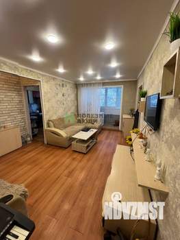 2-к квартира, вторичка, 43м2, 3/3 этаж