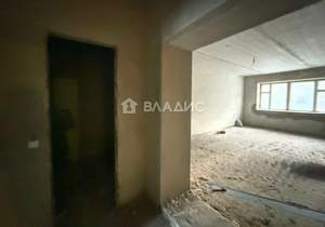 3-к квартира, вторичка, 107м2, 1/10 этаж