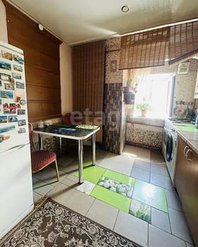 3-к квартира, вторичка, 63м2, 1/1 этаж