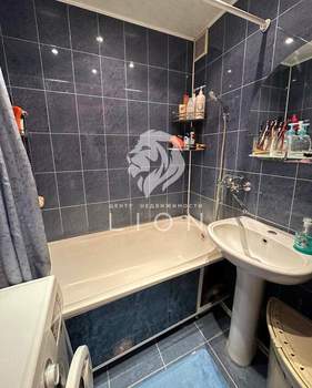 2-к квартира, вторичка, 52м2, 10/10 этаж