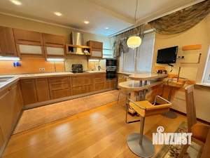 4-к квартира, вторичка, 194м2, 11/17 этаж