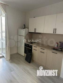 Студия квартира, вторичка, 33м2, 1/10 этаж