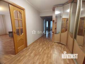 3-к квартира, вторичка, 70м2, 8/17 этаж