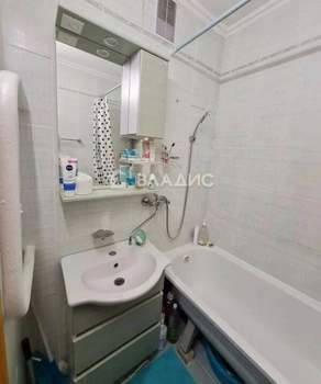 3-к квартира, вторичка, 61м2, 1/9 этаж