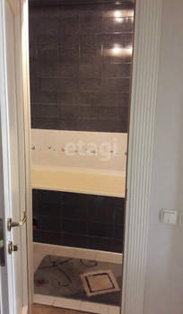 3-к квартира, вторичка, 73м2, 3/6 этаж