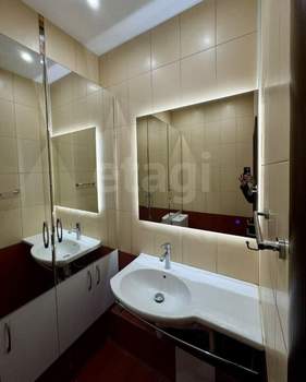 2-к квартира, вторичка, 100м2, 7/8 этаж