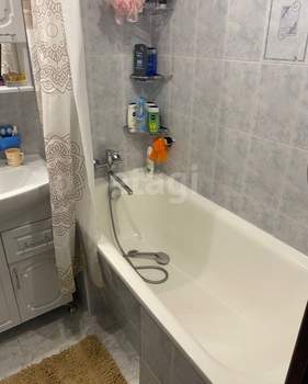 3-к квартира, вторичка, 65м2, 9/9 этаж