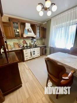 4-к квартира, вторичка, 130м2, 2/10 этаж