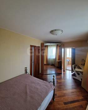 3-к квартира, вторичка, 100м2, 1/8 этаж
