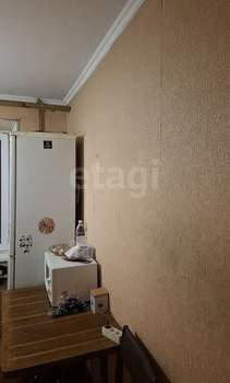 4-к квартира, вторичка, 61м2, 3/5 этаж